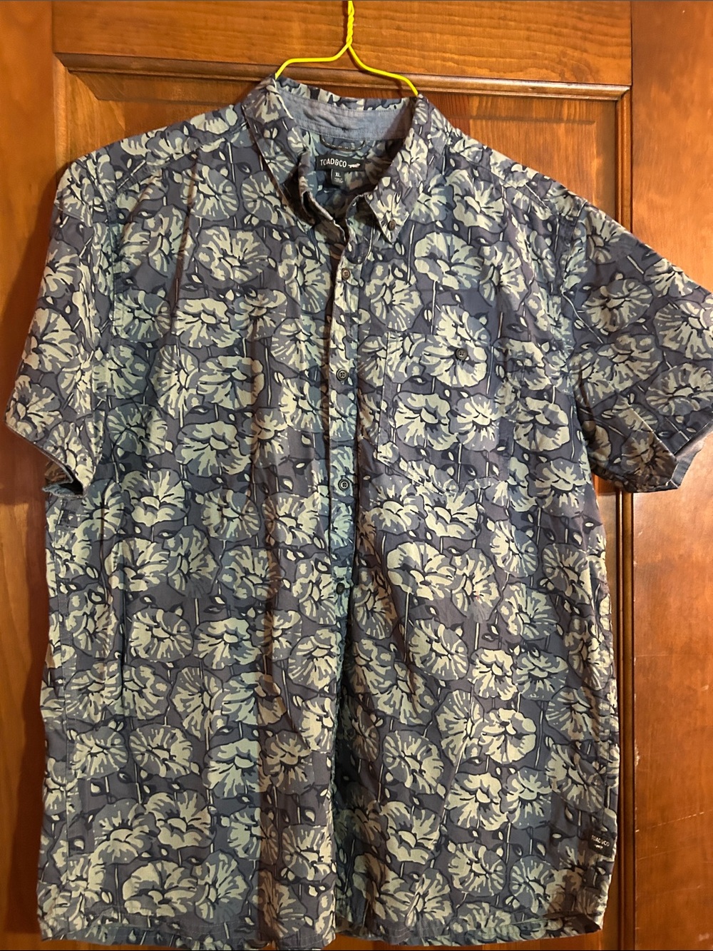 Mens Toad and Co button down like new mens XL